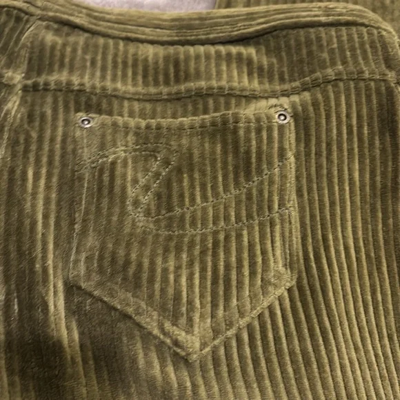 Olive green Hue stretchy leggings corduroy look size large - Picture 4 of 4